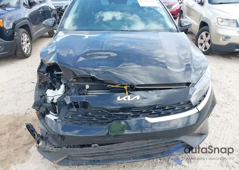 2022 Kia Forte Lxs z USA, uszkodzony, nr VIN 3KPF24AD2NE459185